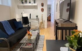 Cozy Apartment In Great Central Location With Free Parking - 31 Night Minimum